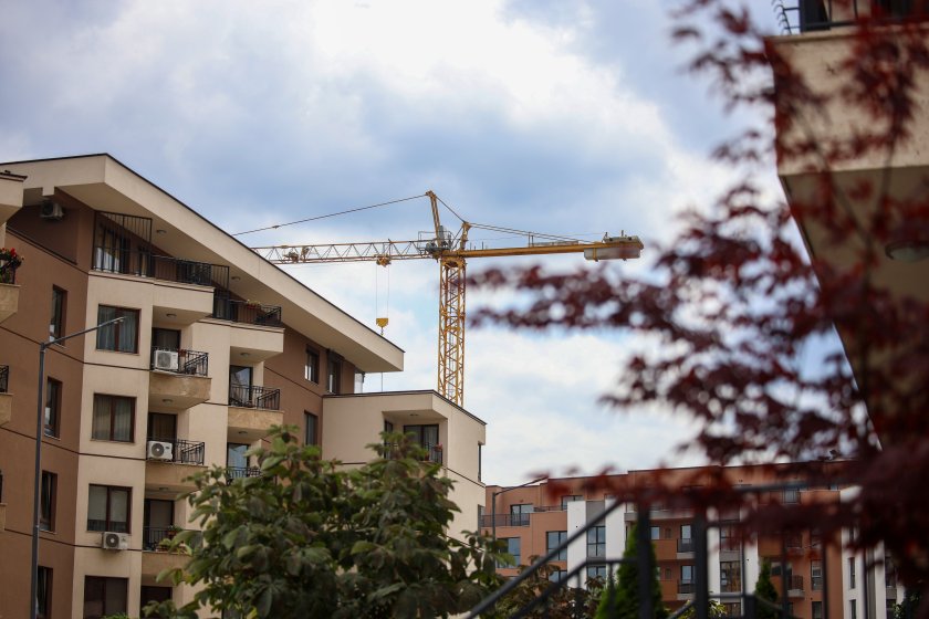 Само 10% от българите застраховат имотите си