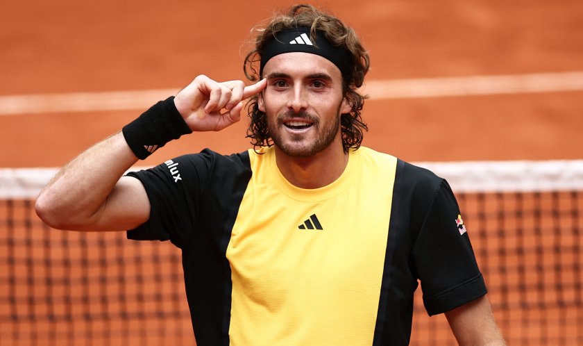 Стефанос Циципас записа пета победа срещу Фабио Фонини. Гъркът постигна