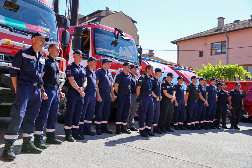 гръцките медии благодарят българските пожарникари