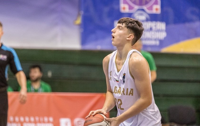 Даниел Хинков Български национален отбор по баскетбол до 18 години