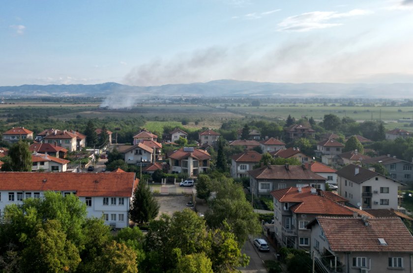 Качеството на въздуха е в норма, заяви кметът на Елин Пелин