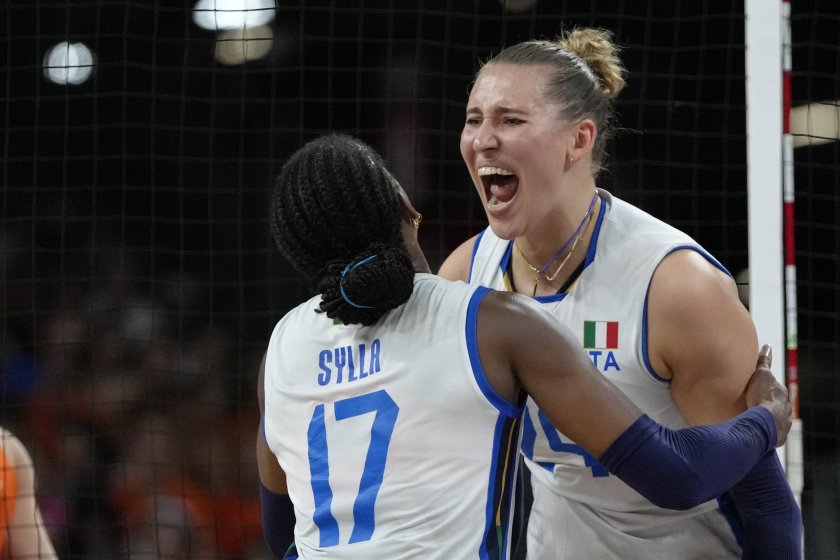 Италия волейбол жени Париж 2024 г.