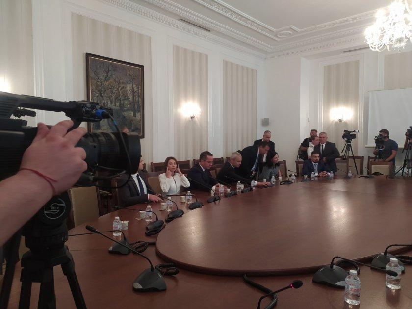 ИТН се срещнаха за консултации с представители на Възраждане в