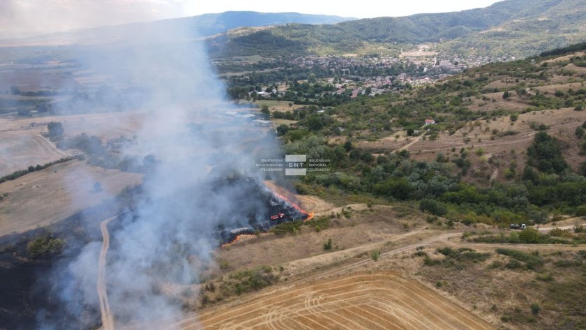 Човешка небрежност причини два големи пожара в Югозападна България