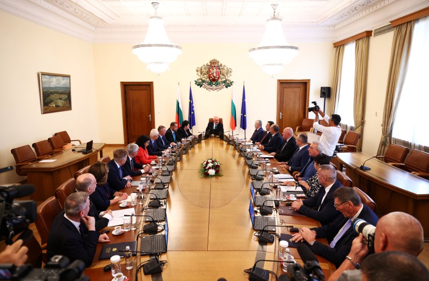 Както казват китайците - в интересни времена живеем. Тъкмо си