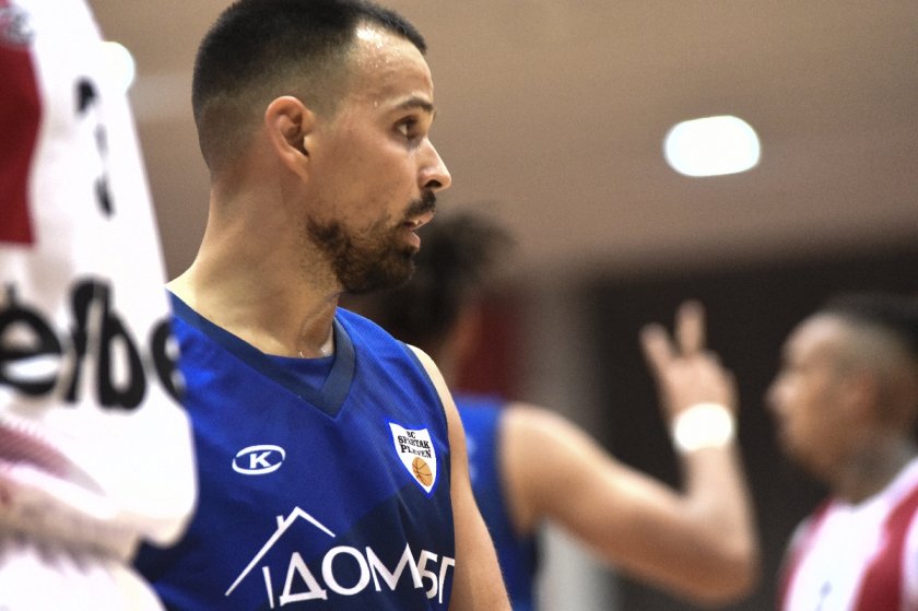 Николай Маринов се завръща в отбора на Балкан седем години,