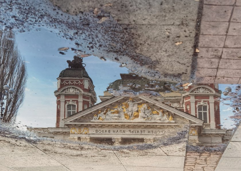 Облачността ще е значителна. На места, главно в планинските райони