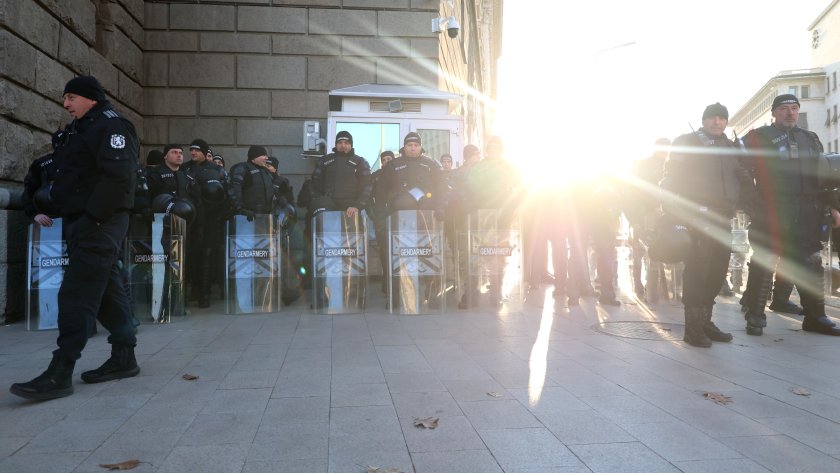 Има едно задържано лице във връзка с протестите, организирани пред