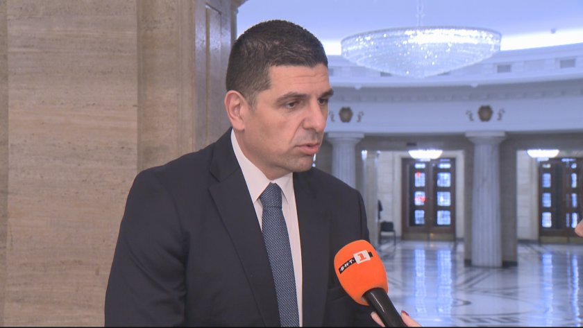 Срещите са в различна посока, нашите са по отношение на