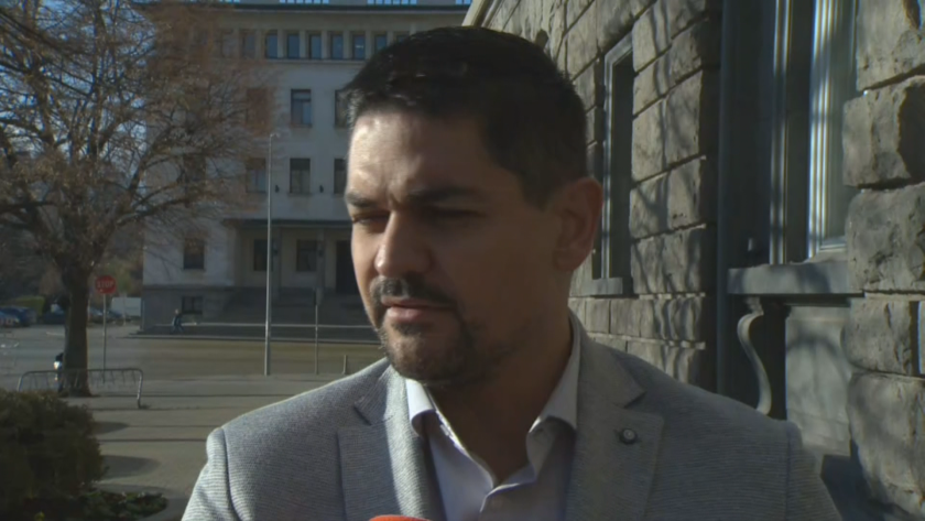 Най-добре е да се ходи към избори и да не