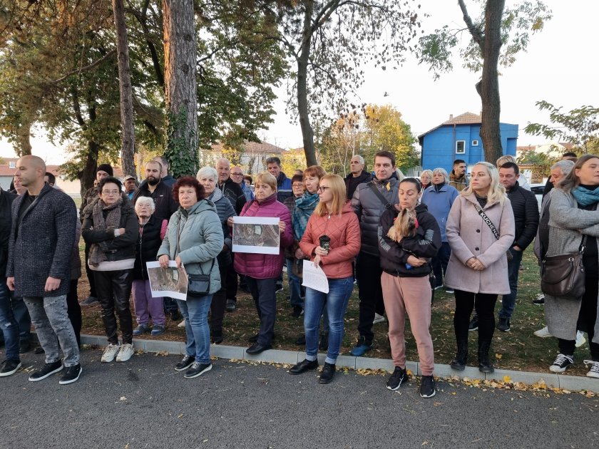 Жители на Каблешково се събират отново на протест срещу каменна кариера