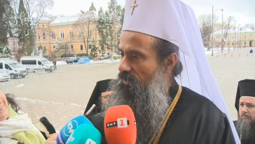 Христос се роди, нека да Го славим! Това каза патриарх