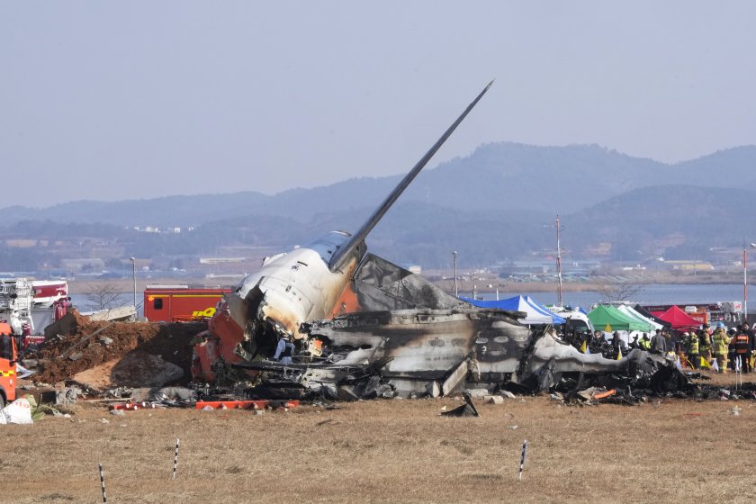 Продължава разследването по , при която загинаха 179 души. Изпълняващият