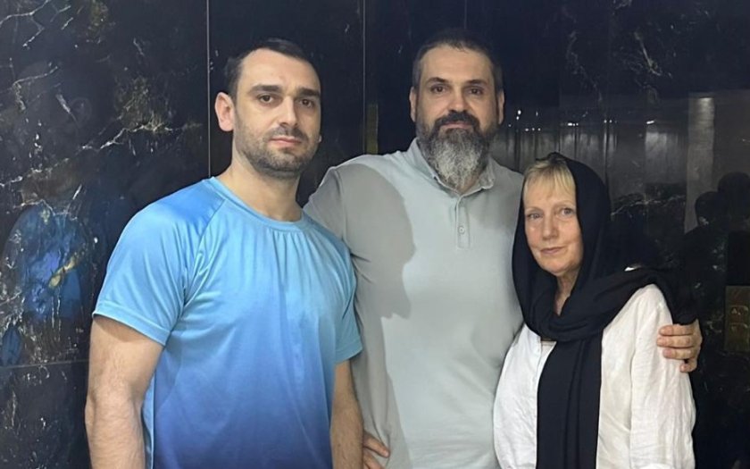 евродепутатът елена йончева продължава работи освобождаването моряците кораба галакси лийдър