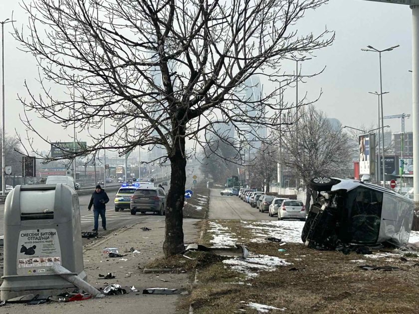 Остава тежко състоянието на жената, която пострада при катастрофата на бул. "Цариградско шосе"