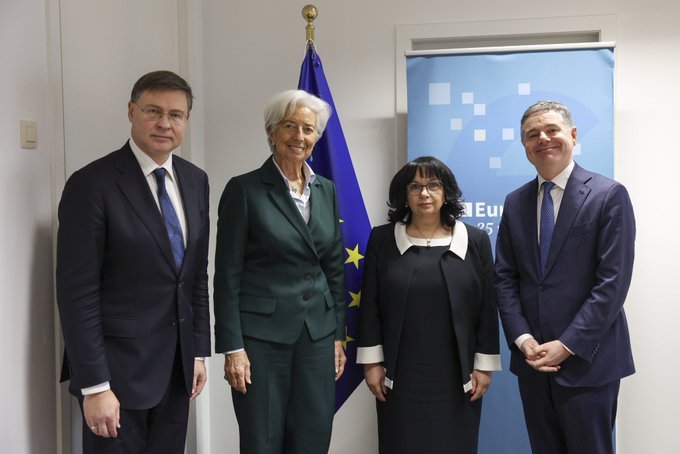 еврокомисарят икономика обсъди теменужка петкова приемането еврото
