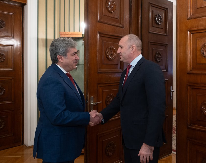 президентът радев благодари посланика катар ангажираността освобождаването моряците галакси лийдър