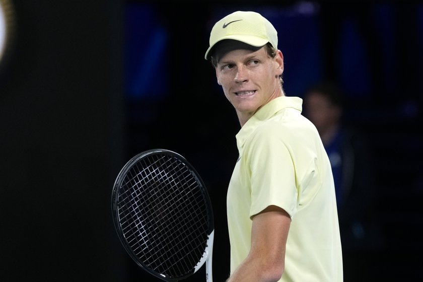 Синер даде само шест гейма на Де Минор и допълни финалното каре на Australian Open