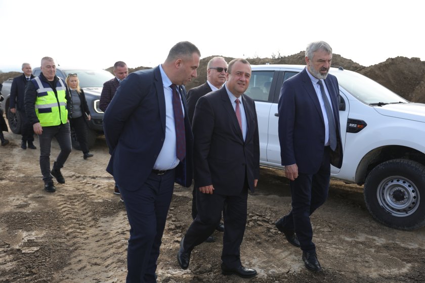 регионалният министър инспектира ремонта дунав мост
