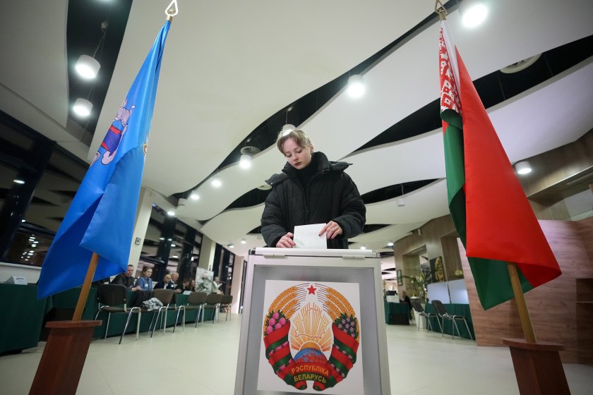 В Беларус днес се провеждат президентски избори. Кандидатите са петима,