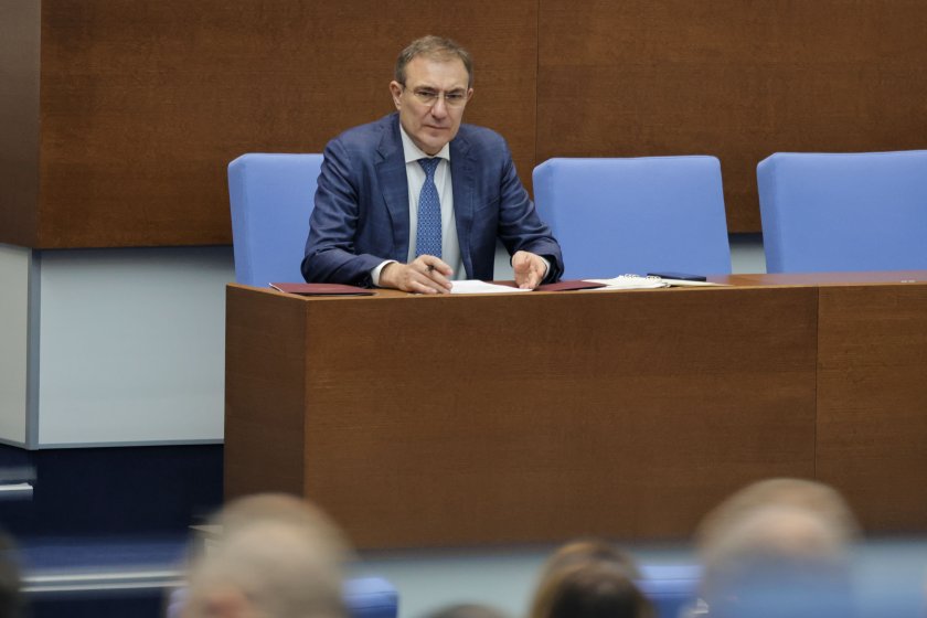 социалният министър борислав гуцанов вейповете бъдат забранени нас