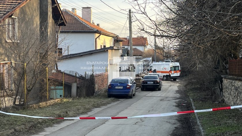 Продължава разследването на тежкото престъпление във Вакарел.Вчера следобед се разбра,