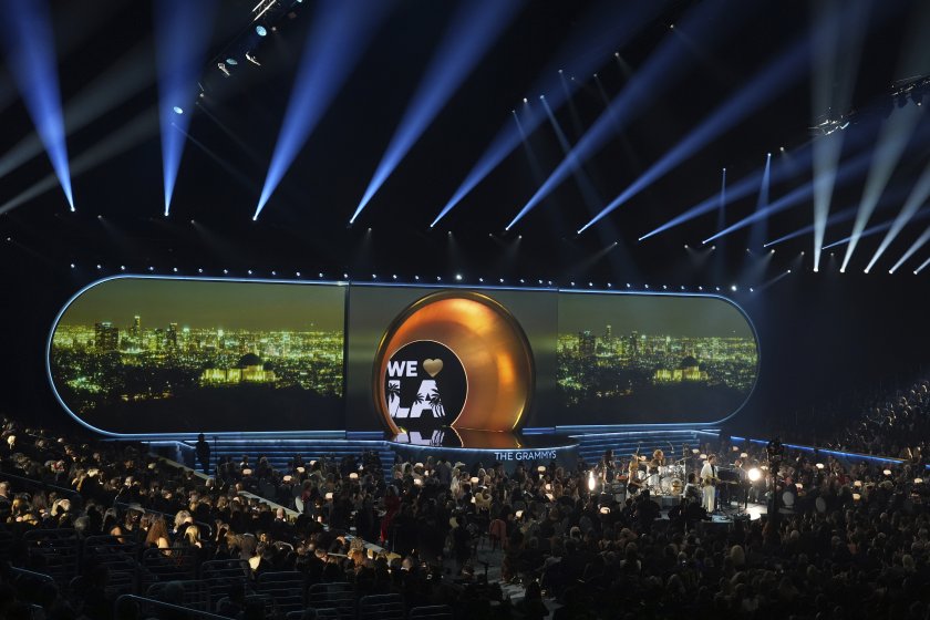 67-ите награди "Грами" бяха посветени на Ел Ей и пожарникарите, които се бориха със стихията