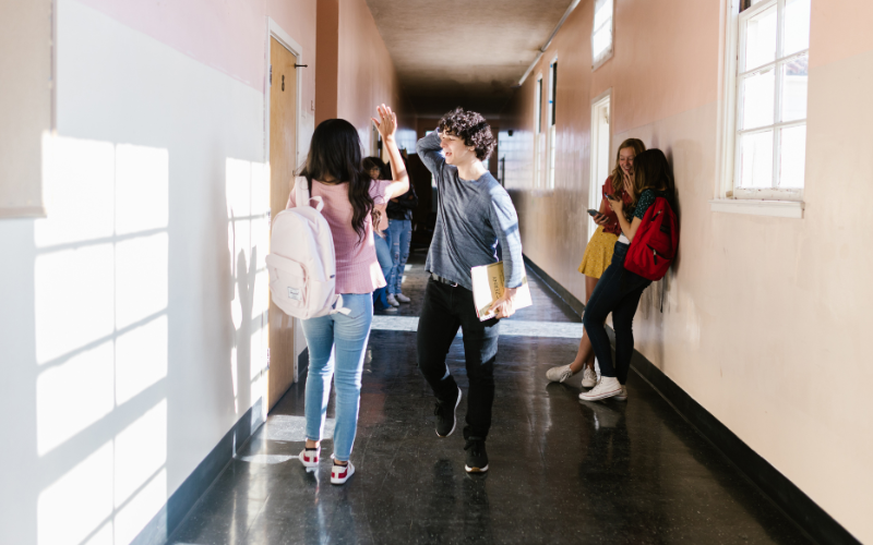 Над 10% от учениците са експериментирали с райски газ, въпреки