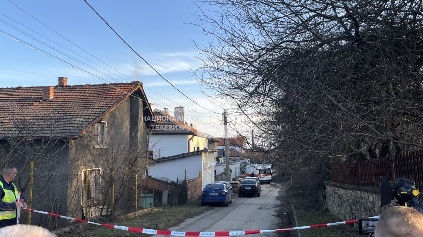 Момиче на 5 години и момче на 11 са открити