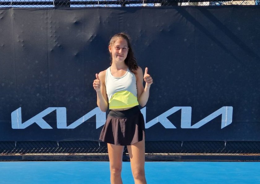 елизара янева полуфиналистка сингъл финалистка двойки турнир itf италия