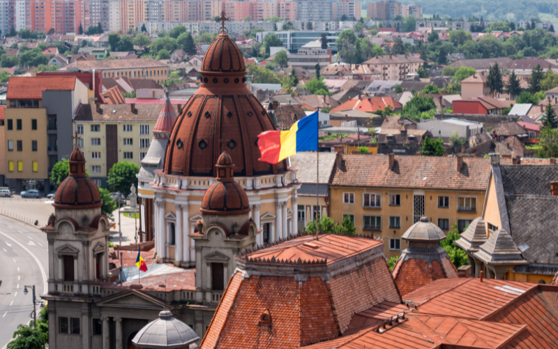 Румънският президент Клаус Йоханис обяви, че се оттегля от поста,