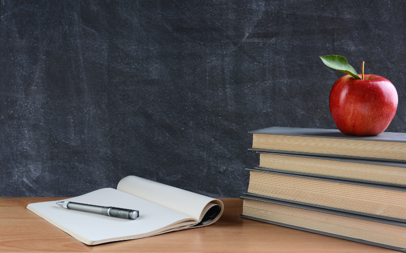 Очаква се учителските заплати да бъдат увеличени с 15 %