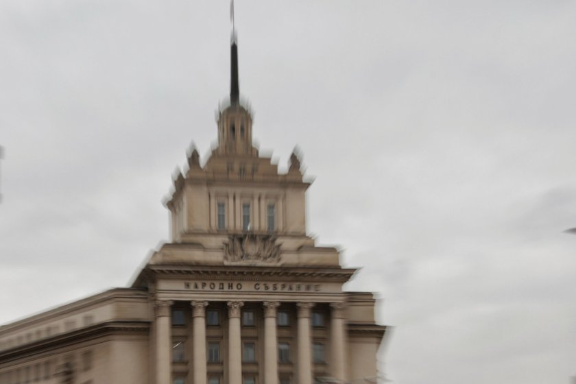 Кабинетът работи активно по програмата за управление - това заяви