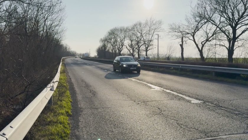 Спешно да бъде ремонтиран пътят от Бургас до квартал Сарафово