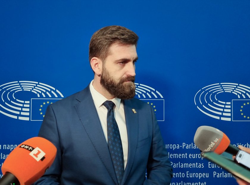 Андрей Новаков: ЕС харчи плашещо малко средства за отбрана