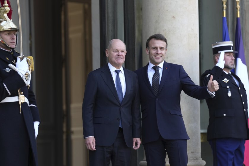 Лидерите на няколко европейски държави се събраха в Париж за