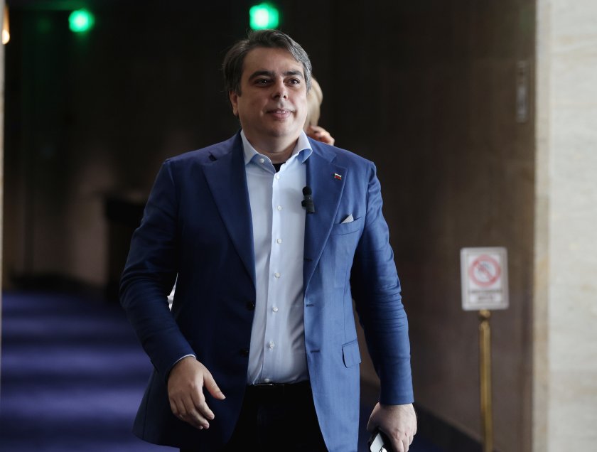 асен василев похвали доклада евростат
