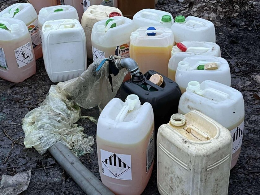 Близо 20 души, сред които и работещи в БДЖ, са