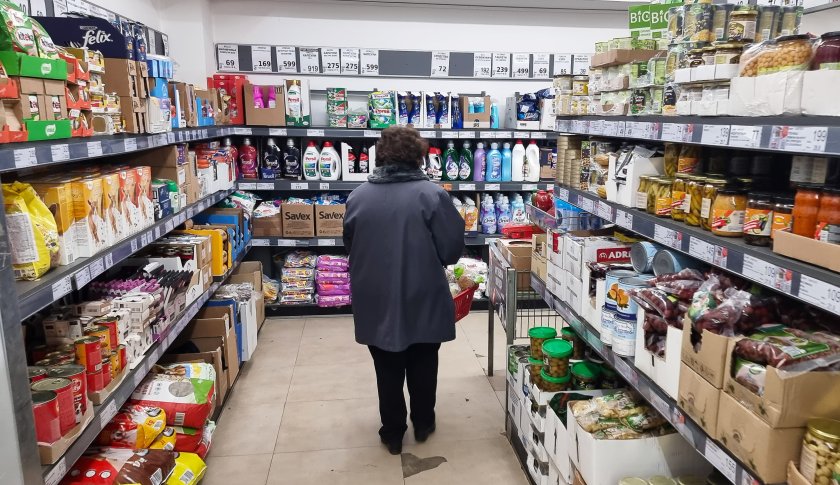 пълни магазини без купувачи бойкот големите вериги балканите