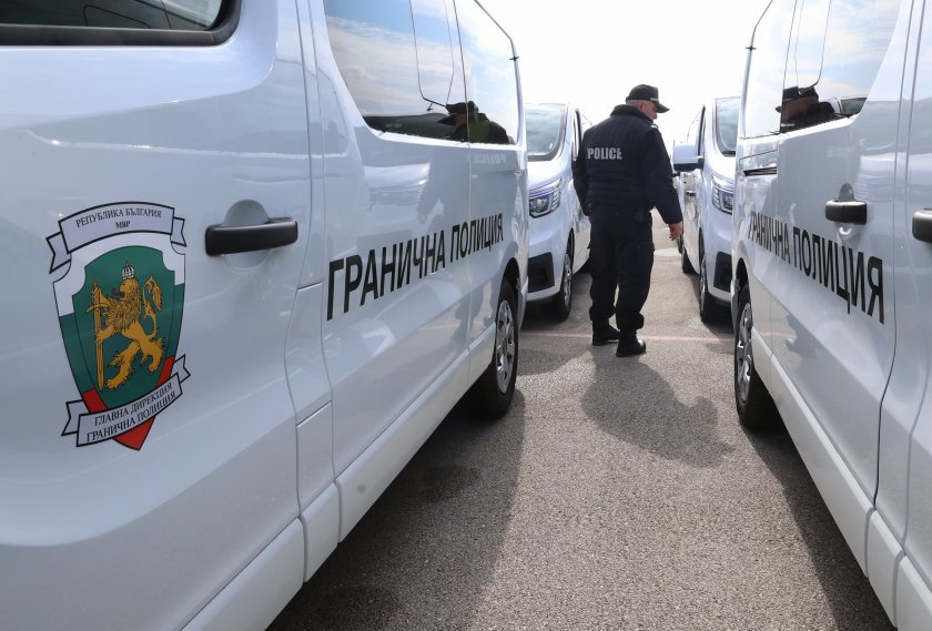гранична полиция получава микробуса