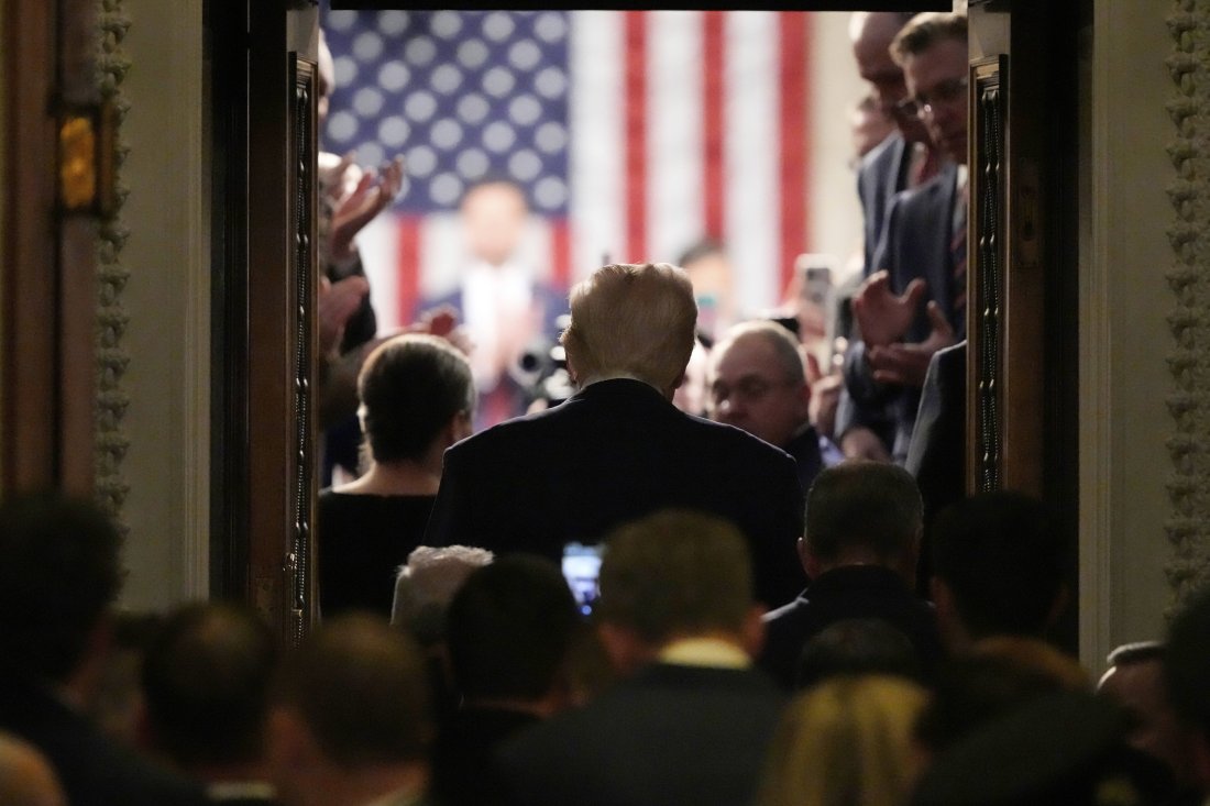 Час и 40 минути продължи речта на президента на Съединените