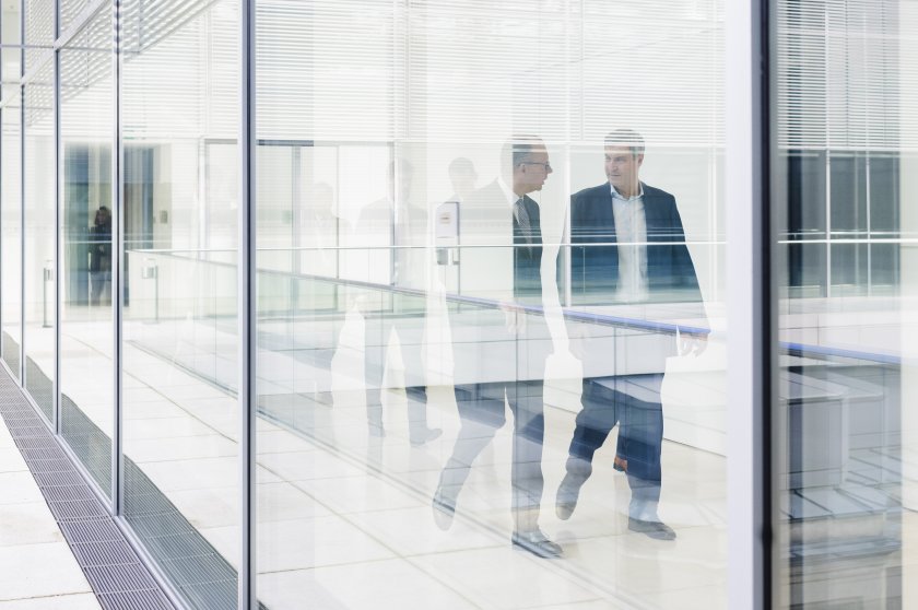 Кой е Фридрих Мерц и ще успее ли да извади Германия и Европа от кризата?