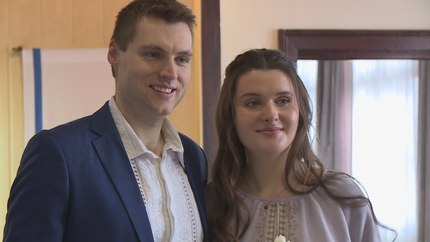 Александра и Антон избраха да станат семейство Шмид точно на