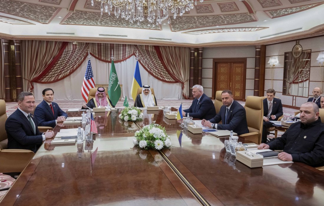 След повече от осем часа преговорите между Украйна и Съединените