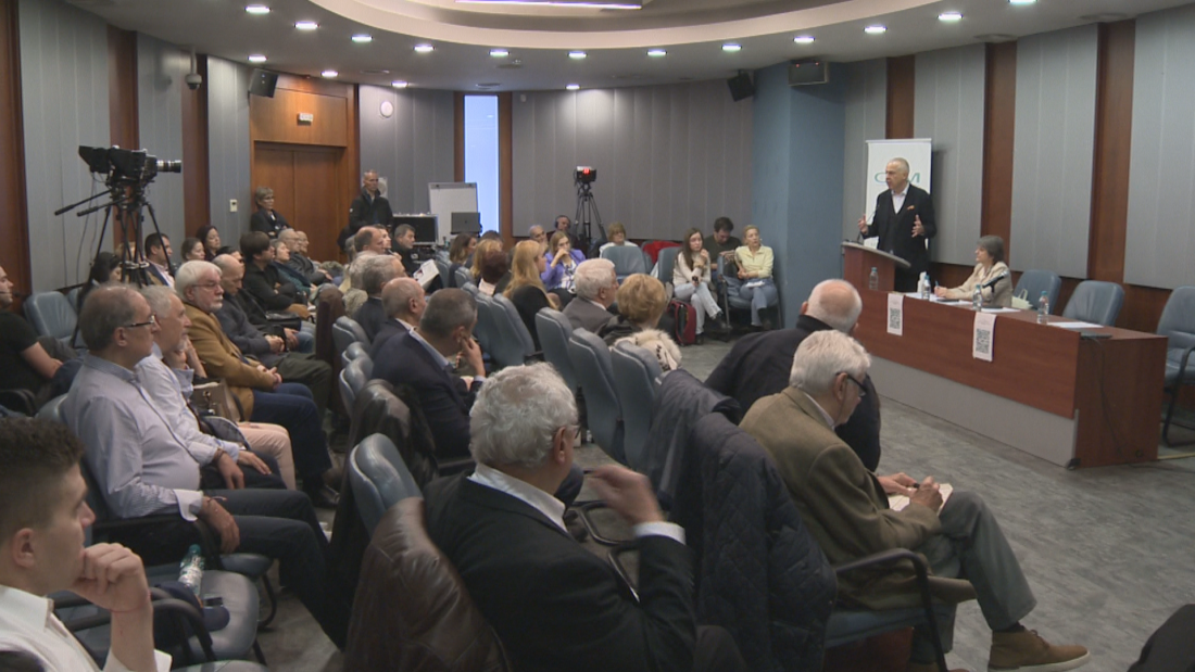 На дискусия, посветена на темата Войни и конфликти, медии и