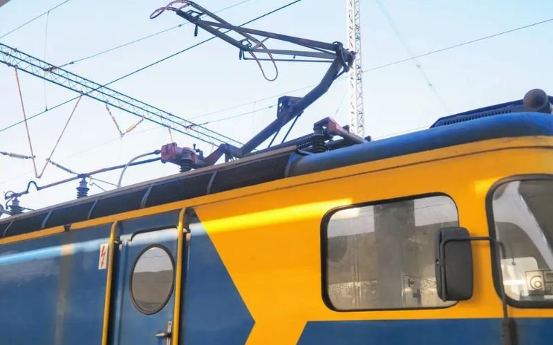 Поредният инцидент с влак: Какви мерки са необходими за гарантиране на безопасността в жп транспорта?