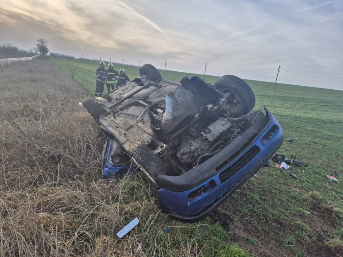 Двама абитуриенти са загинали при тежка катастрофа на пътя Добрич