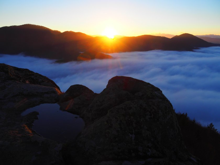 Облечете се топло, навън е мразовито