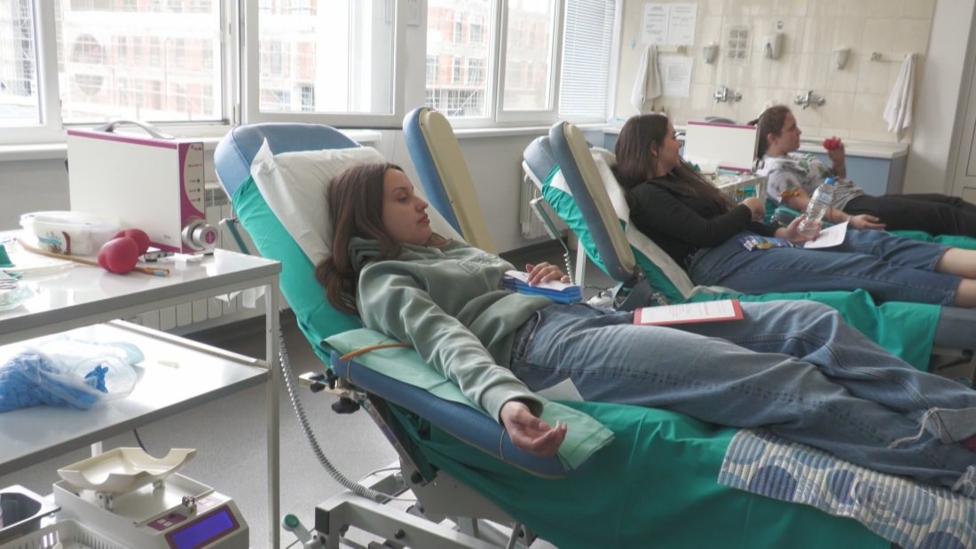абитуриенти бургас включиха кръводарителска акция