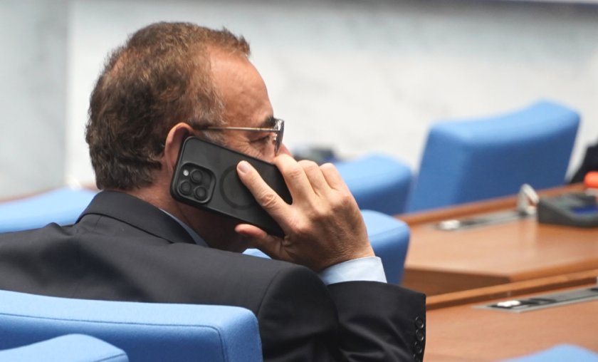 Последен шанс или оттегляне на подкрепата: ДПС-ДПС решава